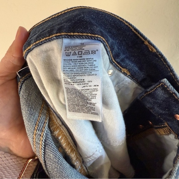 Old Navy Extra High Rise Sky High Straight Leg Jeans Button Fly Size 14 - Picture 7 of 9